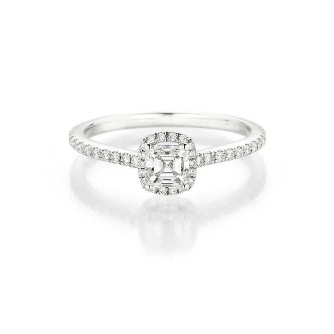 Hovedbilde Hvittgull rosettring med cushion-cut diamant